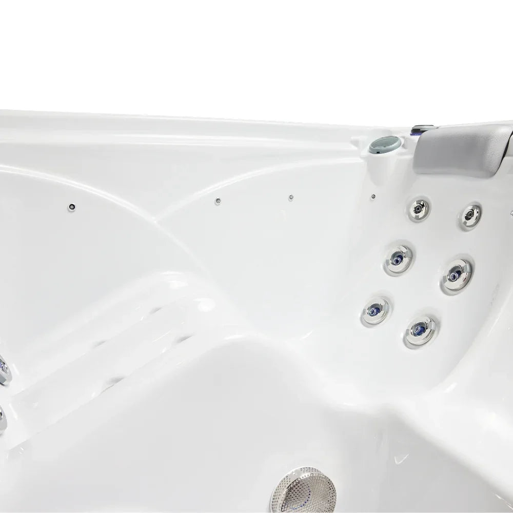 Wellis Pluto Outdoor Whirlpool