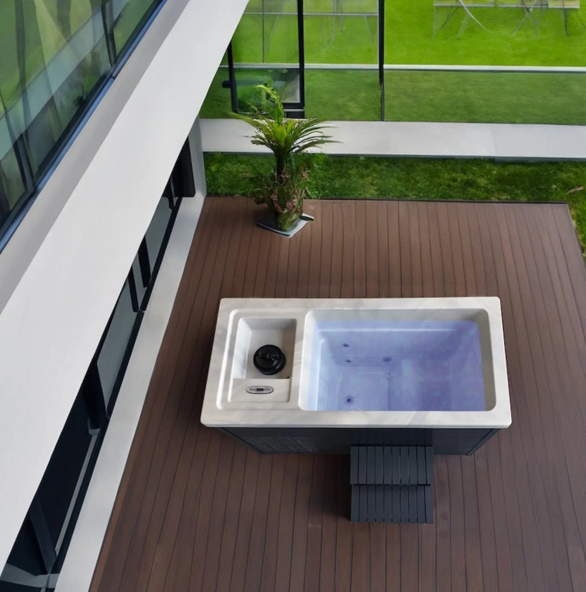Luxuriöser Outdoor Whirlpool auf moderner Terrasse, elegantes Design, Wellness-Atmosphäre