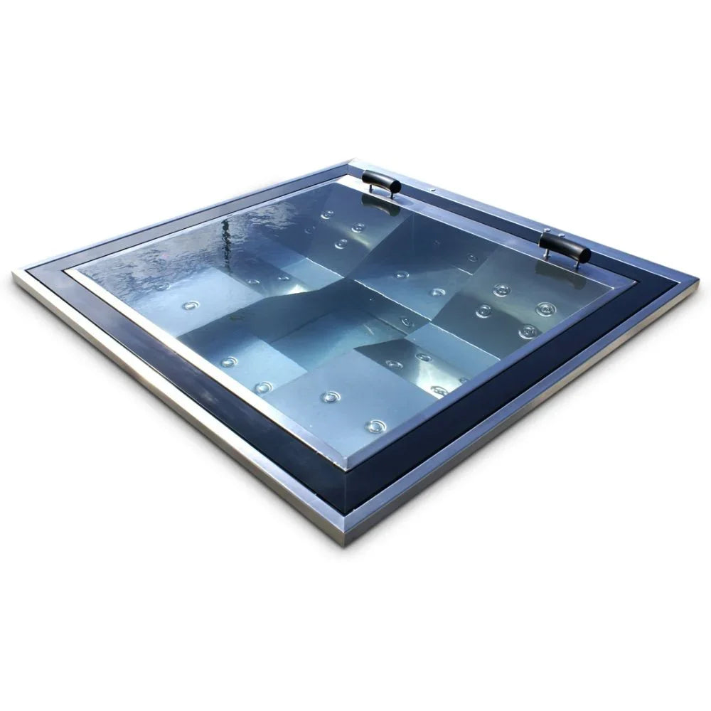 Hochwertiger Edelstahl Einbau-Whirlpool für Garten oder Terrasse, modernes Design