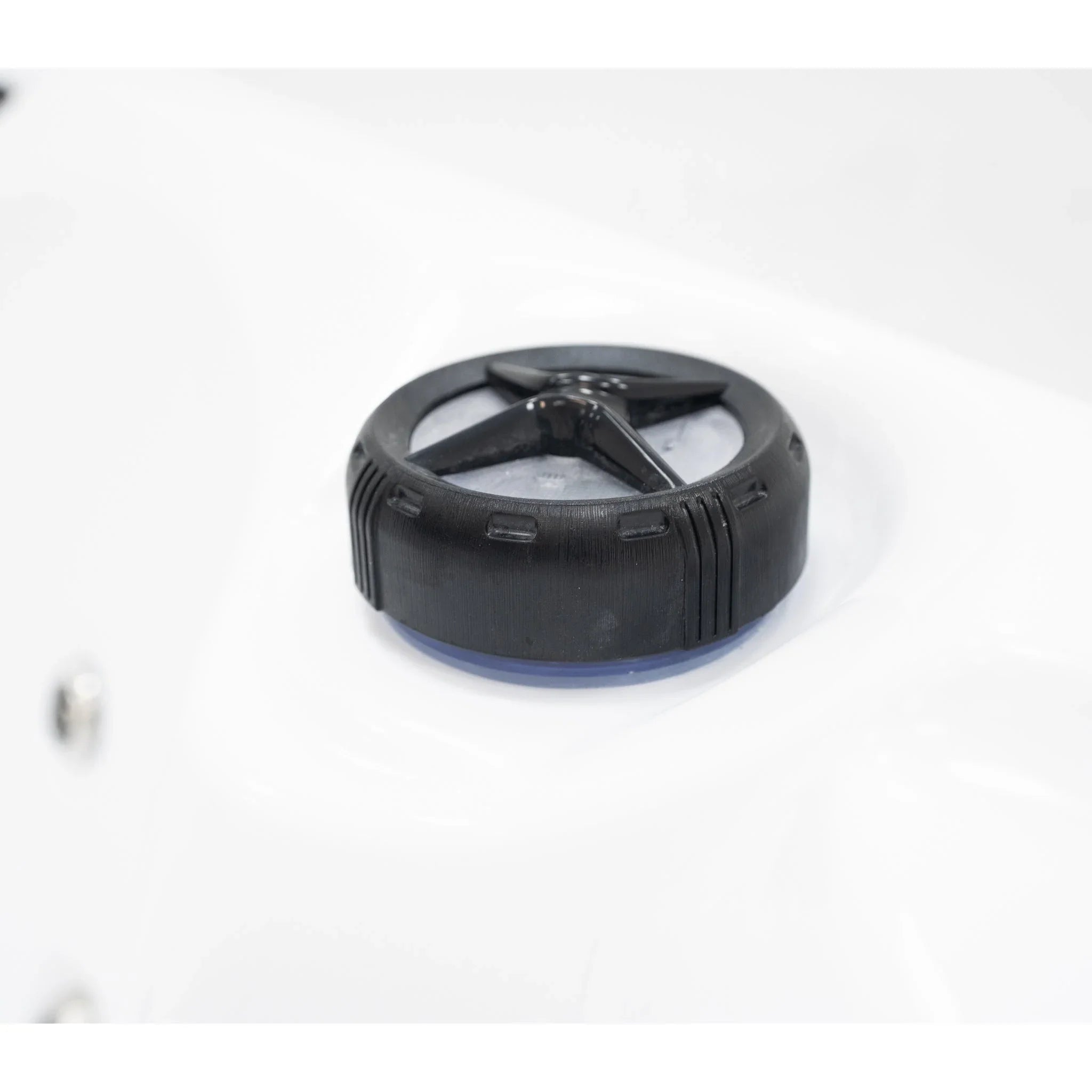 Detail Whirlpool-Filtereinsatz Schwarz-Weiß, modernes Design, Outdoor Whirlpool Zubehör