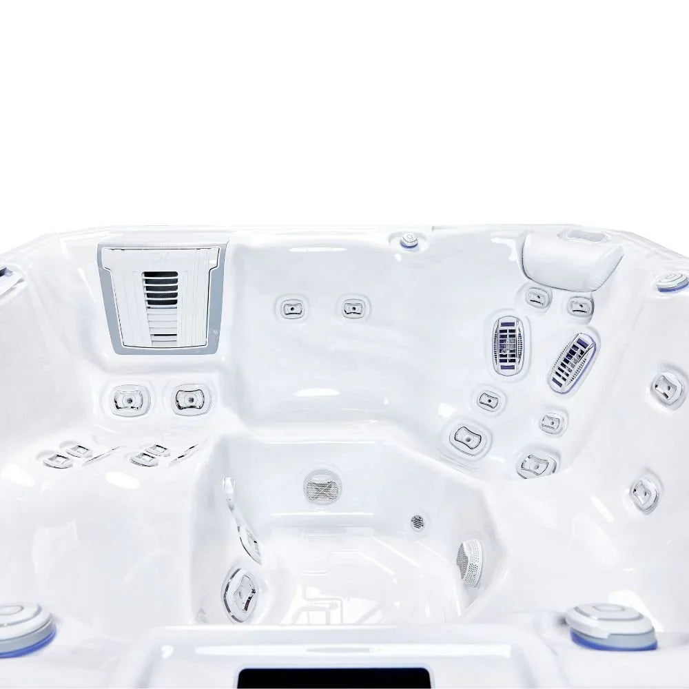 Wellis Outdoor Whirlpool mit weißer Acryloberfläche, Massagedüsen und moderner Ergonomie