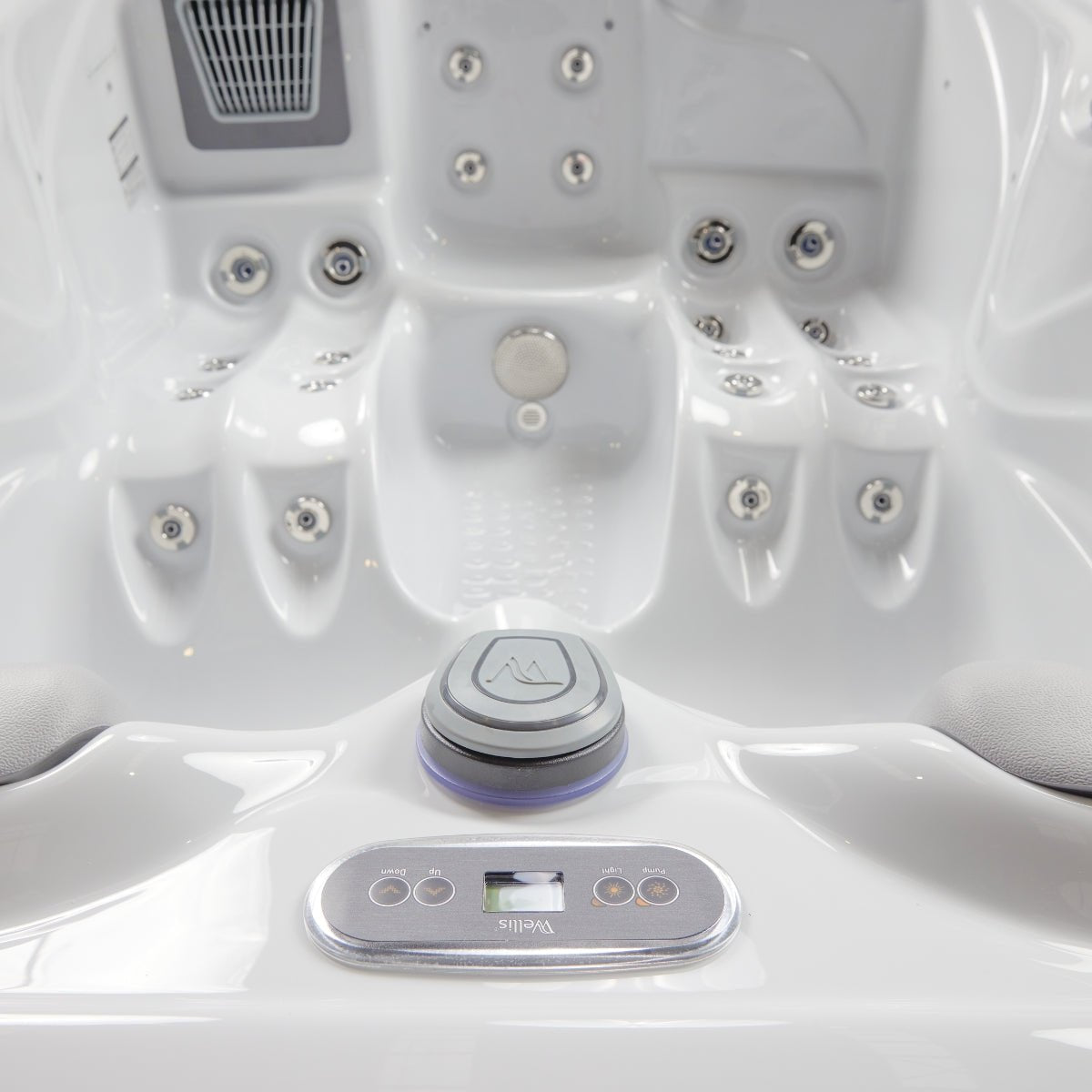 Outdoor Whirlpool Wellis Firenze Life – hochwertiger für Garten & Terrasse – New Wave Spa & Wellness