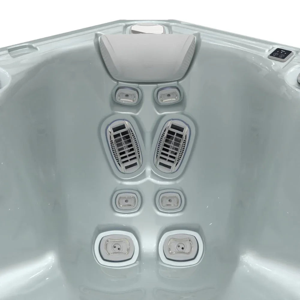 Detailansicht Wellis Outdoor Whirlpool, ergonomische Massagejets, modernes Design, weiß