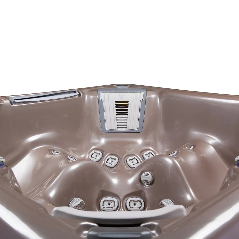 Wellis Makalu Life Outdoor Whirlpool in Braun mit Massagefunktionen, luxuriöses Design