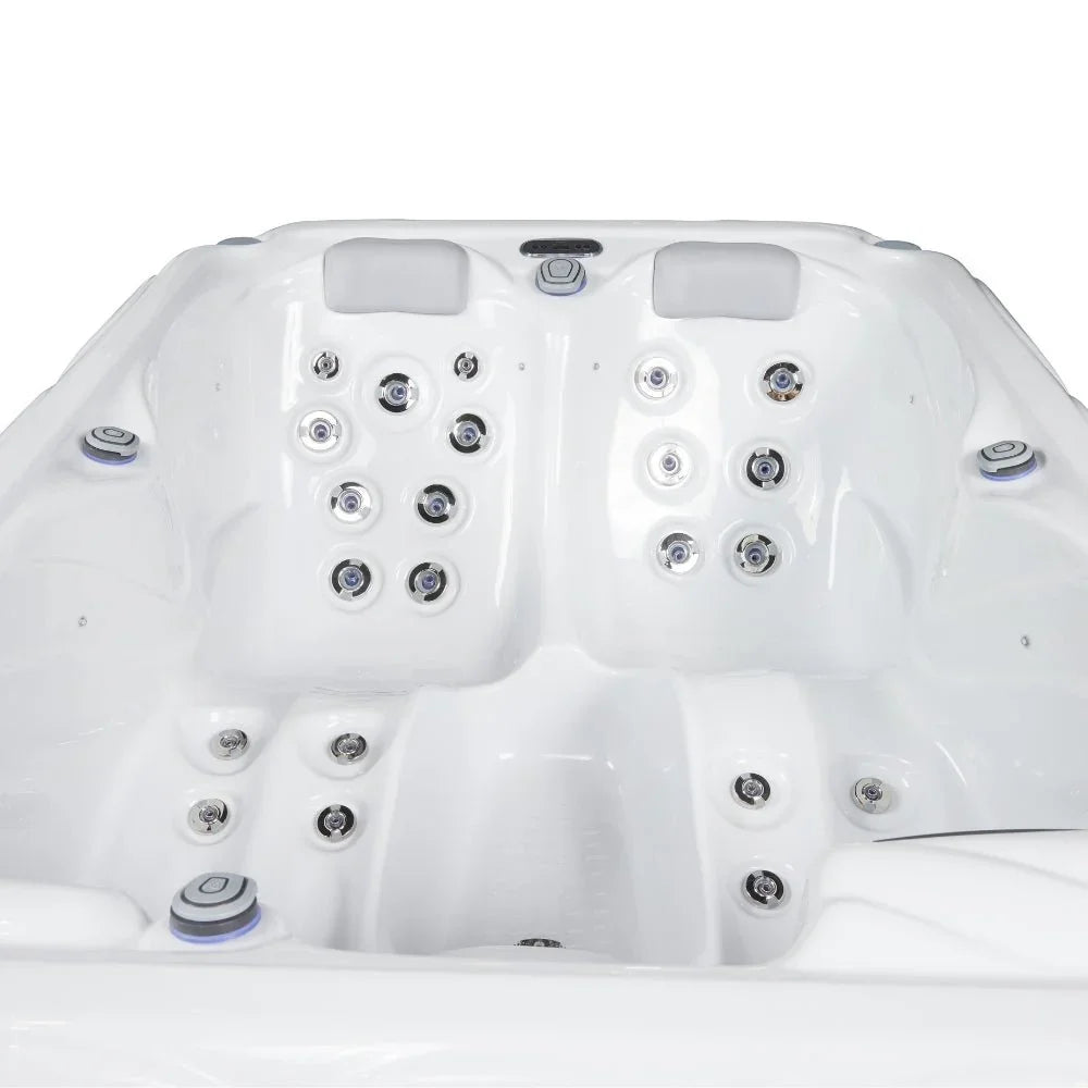 Wellis Outdoor Whirlpool Mars in Weiß mit ergonomischer Form und Massage-Düsen, modernes Spa-Design