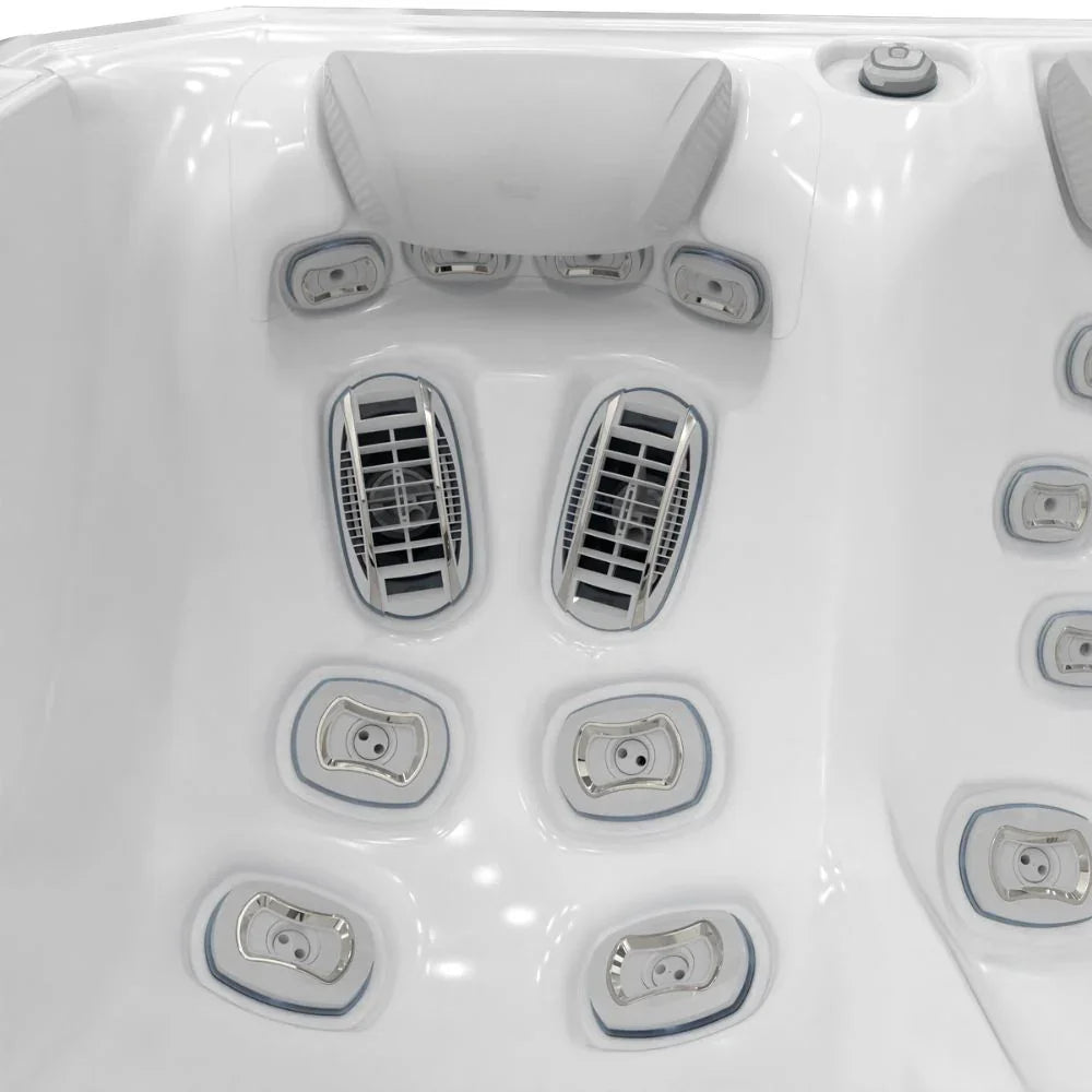 Detailansicht Wellis Whirlpool, hochwertige Massagedüsen, modernes Design, weiß