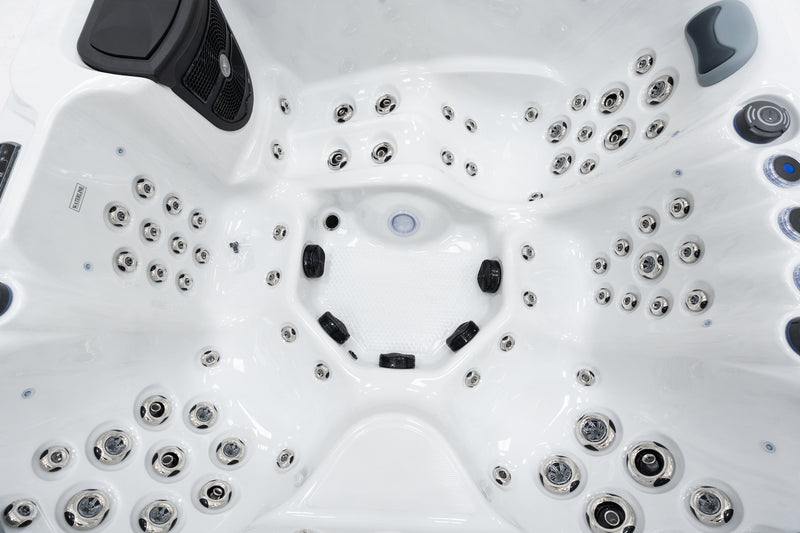 Outdoor Whirlpool PureLine Relaxe 79