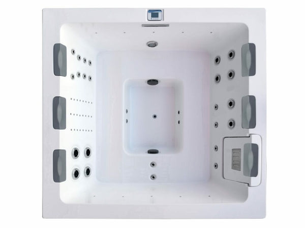 Outdoor Whirlpool Infinitas "The Grand"