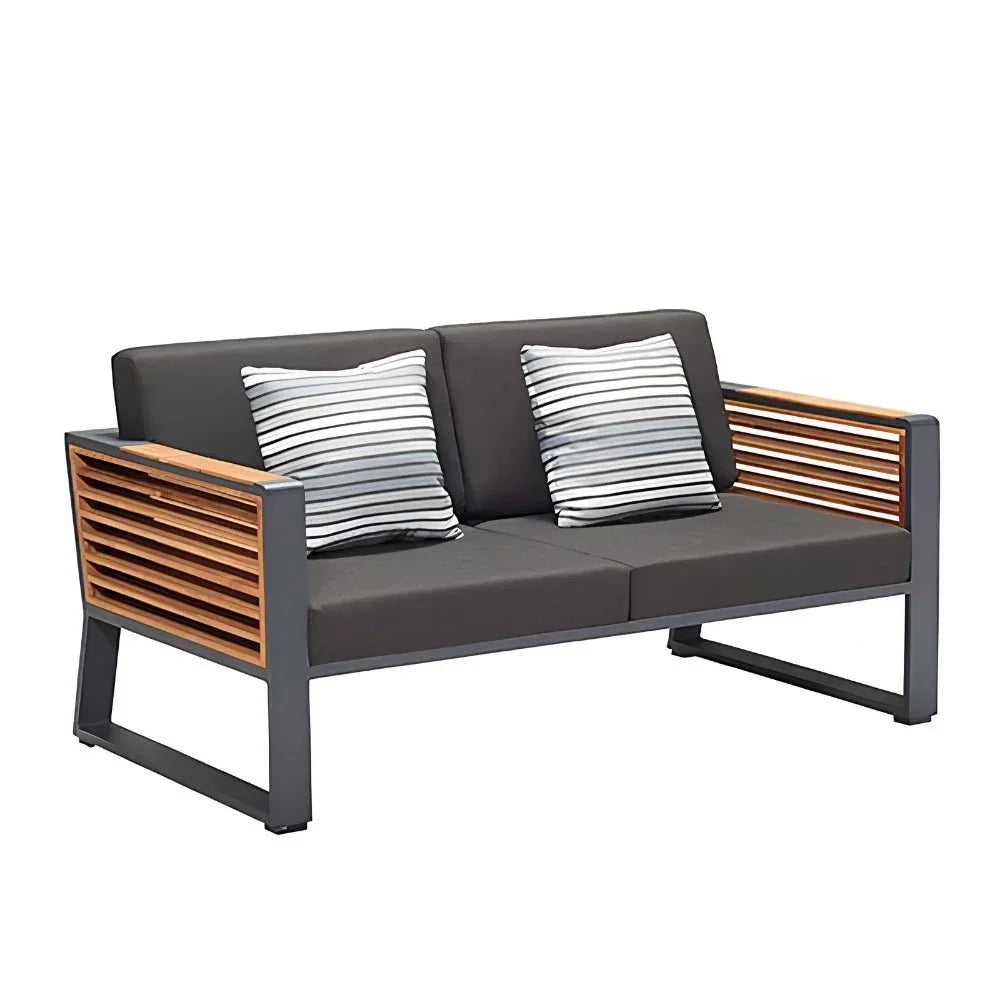 Higold 2-Sitzer Outdoor Sofa in Anthrazit mit Holzarmlehnen, modernes Gartendesign