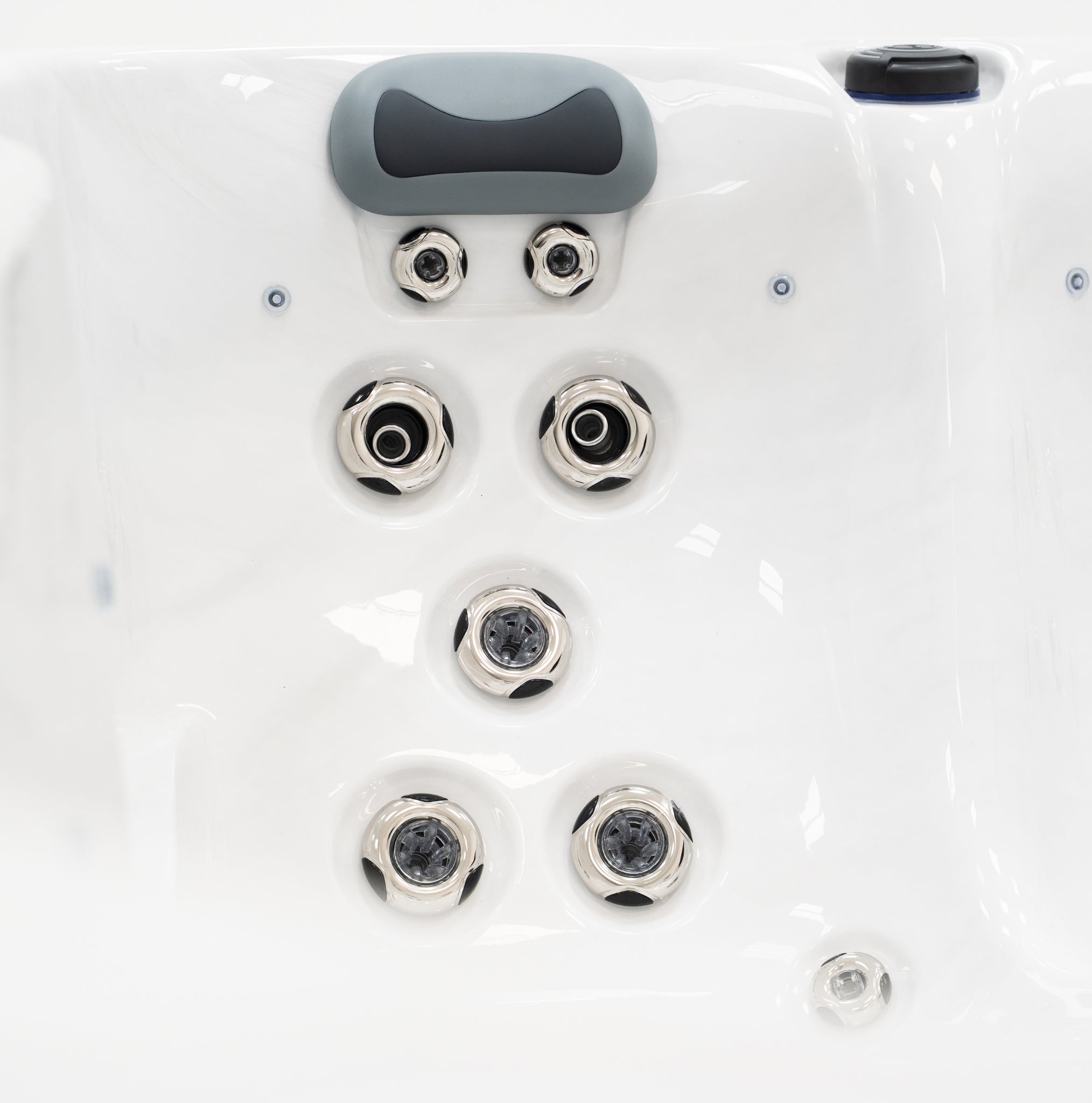 Outdoor Whirlpool PureLine Balance 26 – hochwertiger für Garten & Terrasse – New Wave Spa & Wellness