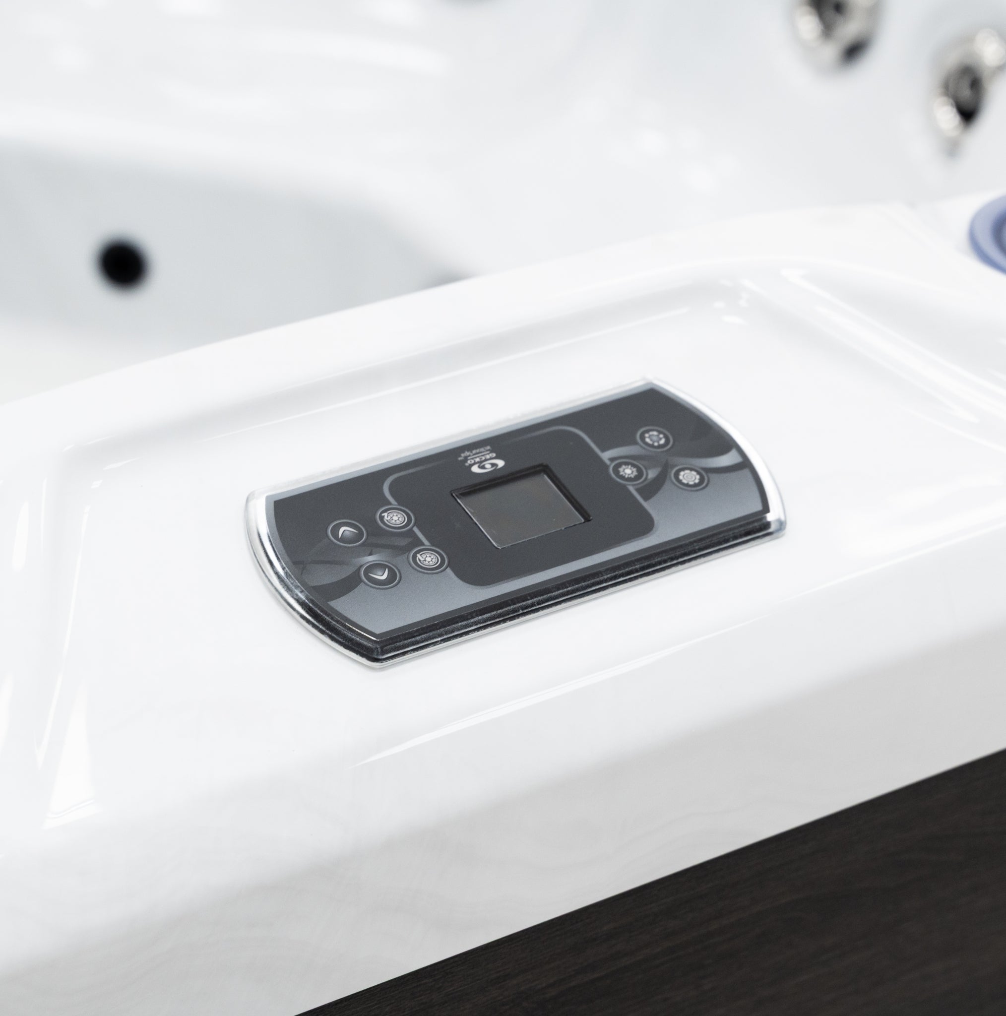 Outdoor Whirlpool PureLine Relaxe 57 – hochwertiger für Garten & Terrasse – New Wave Spa & Wellness