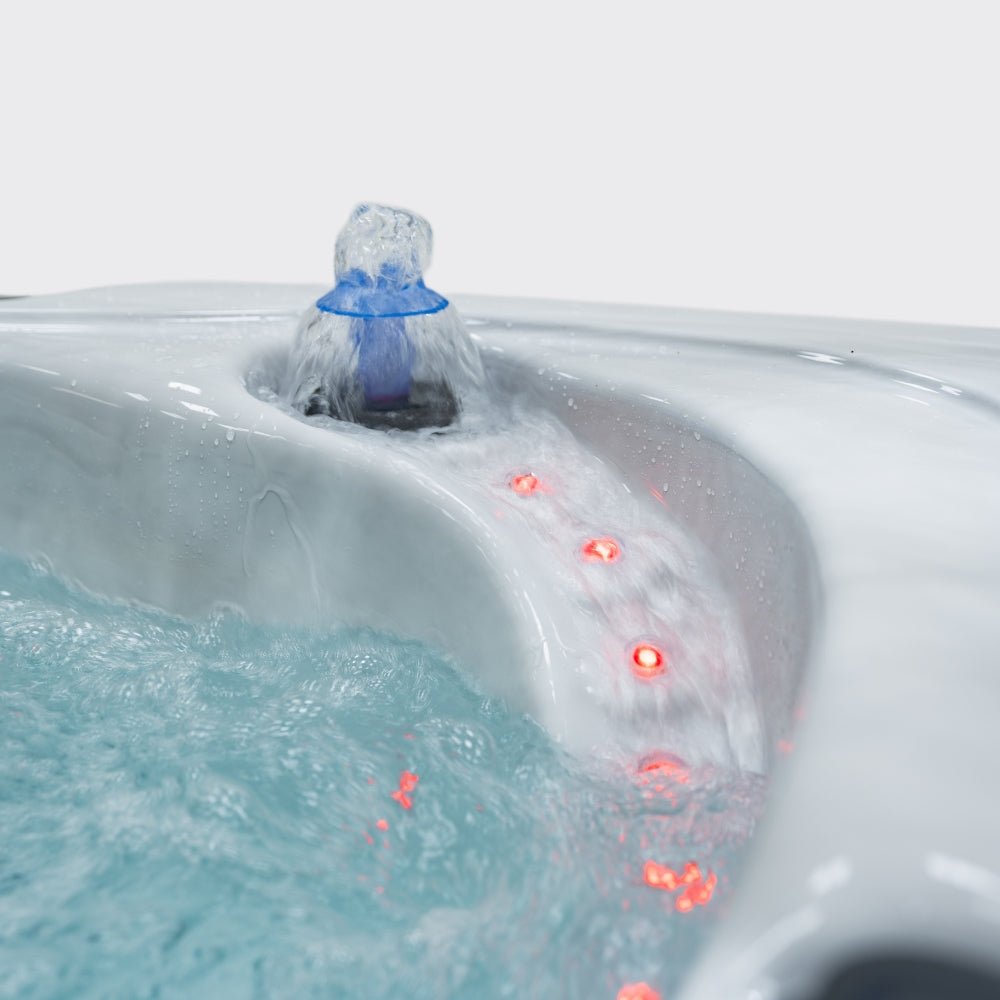 Outdoor Whirlpool Topaz Platinum Spas – hochwertiger für Garten & Terrasse – New Wave Spa & Wellness