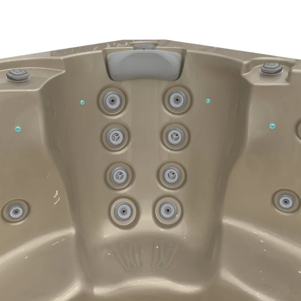 Detailansicht Sitzplatz mit Massagedüsen im Wellis Outdoor Whirlpool, beige