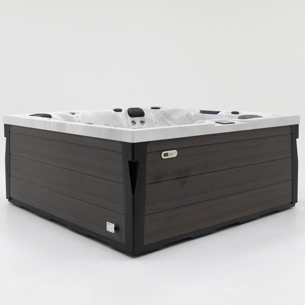 Platinum Spas Outdoor Whirlpool Onyx – hochwertiger für Garten & Terrasse – New Wave Spa & Wellness